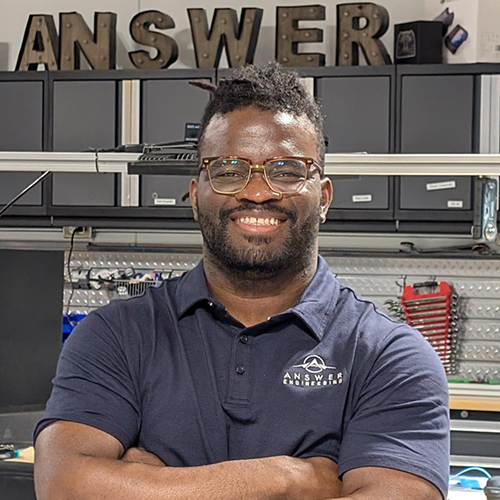 8-About-Team-Eliassaint-Saint